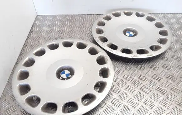 BMW 5 E39 R15 wheel hub/cap/trim 36131093324