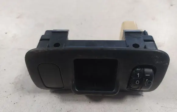 Toyota Yaris Headlight level height control switch