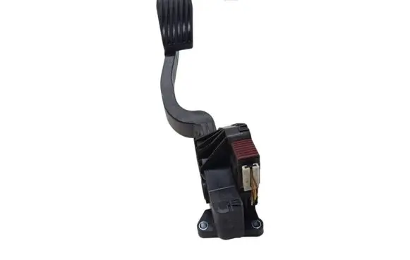 Opel Corsa D Accelerator throttle pedal 55702020
