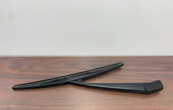 Subaru Forester SK Rear wiper blade arm