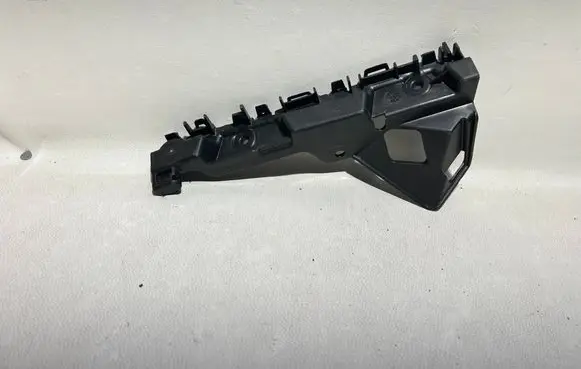 Renault Trafic III (X82) Front bumper mounting bracket 622209504R