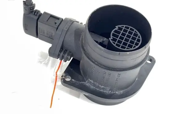 Volkswagen PASSAT B6 Mass air flow meter