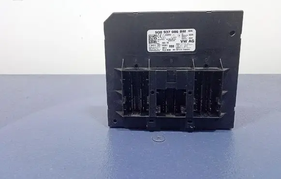 Volkswagen PASSAT B7 USA Comfort/convenience module 5Q0937086BM
