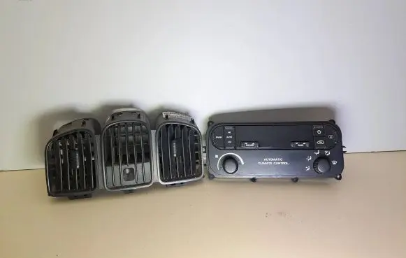Chrysler Grand Voyager IV Climate control unit P05127379AA 12239589 333600187