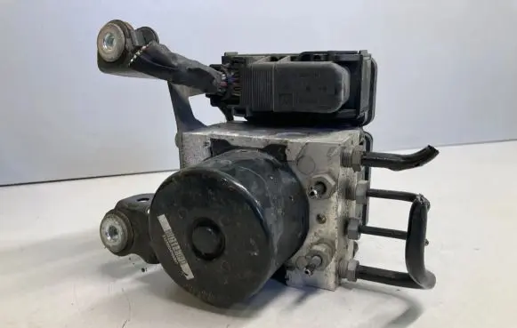 Volvo XC60 ABS Pump 30681619 5089200012C P30681619