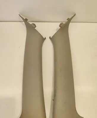 Chrysler 300 - 300C (A) pillar trim 0UM03BDXAE 0UM02BDXAE