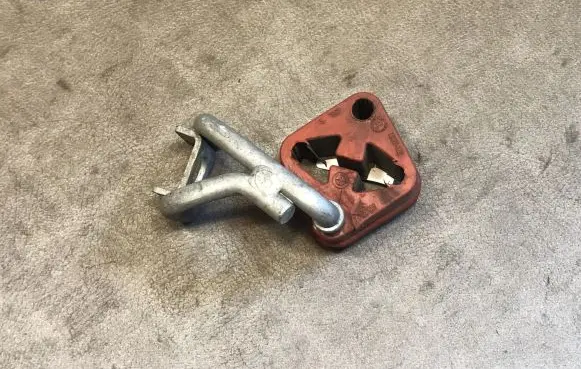Muffler mount bracket/holder