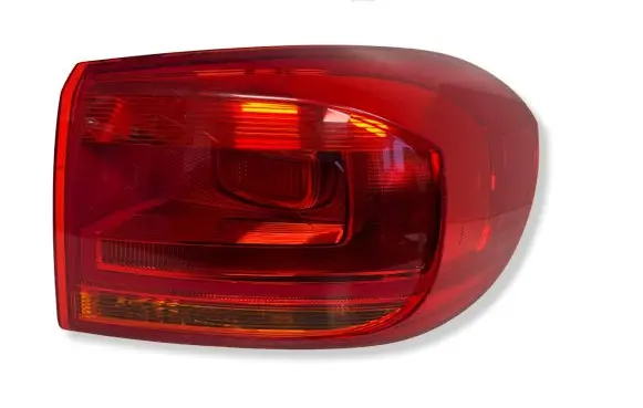 Volkswagen Tiguan Rear/tail lights 5N0945096Q