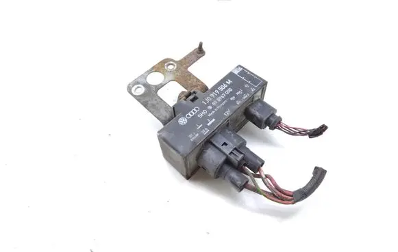 Coolant fan relay