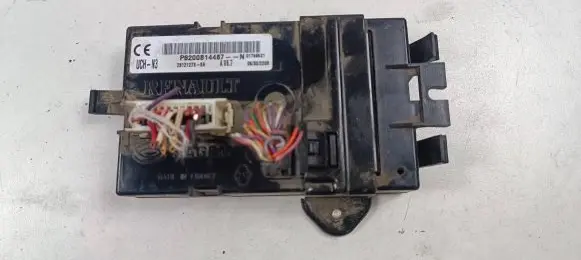 Renault Trafic II (X83) Comfort/convenience module p8200814467