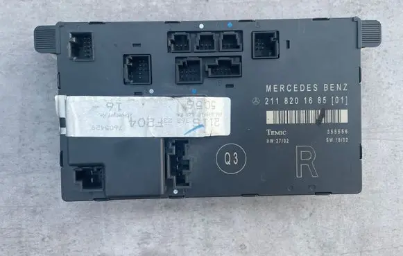 Mercedes-Benz E W211 Door control unit/module 2118201685
