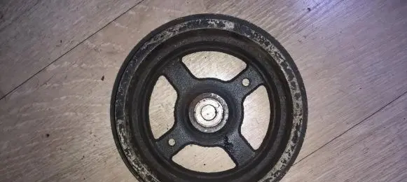 Toyota Yaris Crankshaft pulley