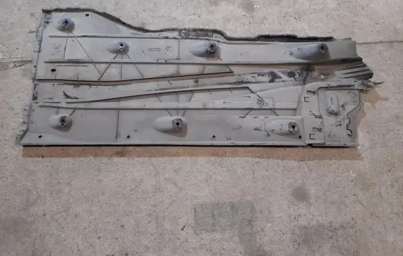 Audi A3 S3 8V Center/middle under tray cover 5Q0825202L 5Q0825272A