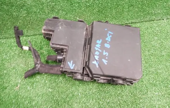 Renault Kadjar Relay mounting block 