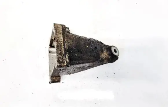 Mercedes-Benz E W211 Engine mounting bracket A2712230904