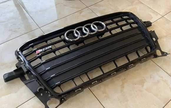 Audi Q5 SQ5 8R Front bumper upper radiator grill 8R0853651AD