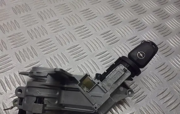 Opel Astra H Ignition lock N0501881