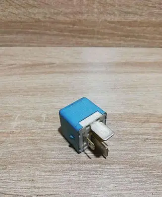 Toyota Corolla E120 E130 Other relay 9098704010 1567002550