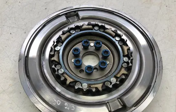 Hyundai i30 Dual mass flywheel 2320007510