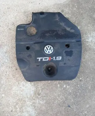 Volkswagen Golf IV Engine cover (trim) 038103925