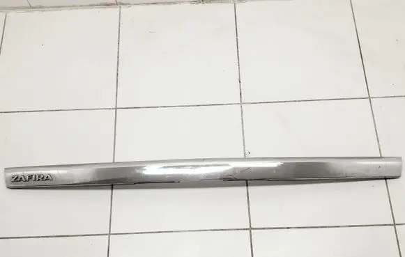 Opel Zafira B Tailgate trim 13137862 316053479