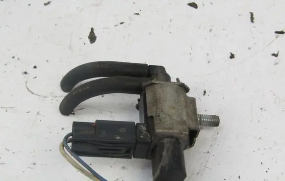 Mazda 6 Valve vacuum 