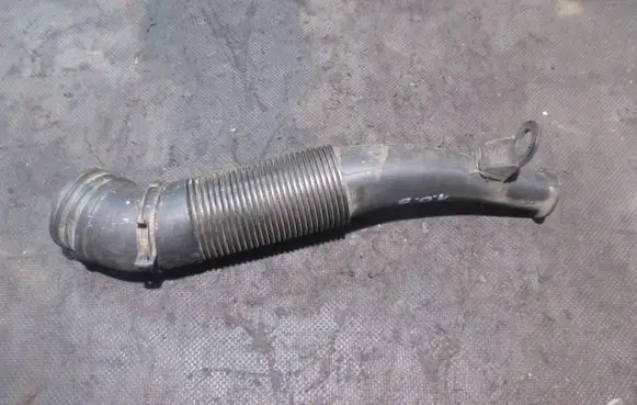 Volkswagen Lupo Air intake duct part 6N0129618B