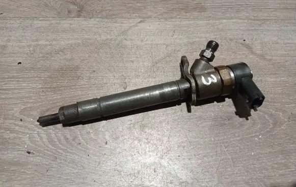 Volvo S60 Fuel injector 0445110251 30750283