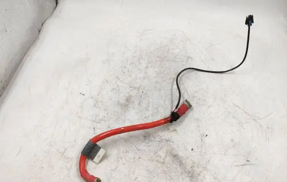 BMW 5 E60 E61 Positive cable (battery) 10304410 272417323592