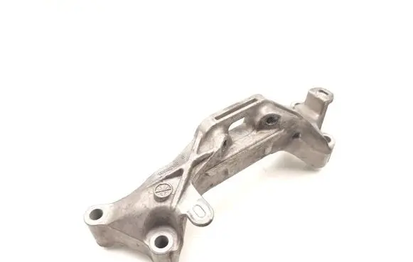 Opel Grandland X Engine mounting bracket 9813582980