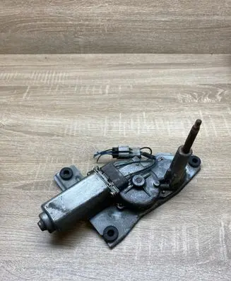 Mitsubishi Pajero Rear window wiper motor MR388052 8492001932