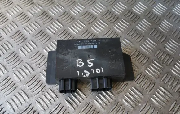Volkswagen PASSAT B5 Comfort/convenience module 1J0959799J