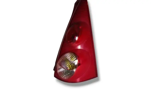 Peugeot 107 Rear/tail lights 815500h040