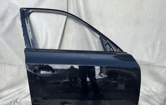 BMW X3 E83 Front door