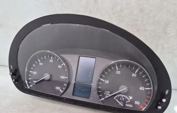 Mercedes-Benz Sprinter W906 Speedometer (instrument cluster) A9069007502