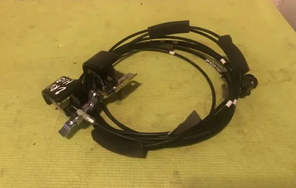 Honda CR-V Fuel cap flap release cable 03070