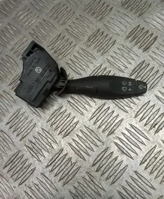 Ford Focus Wiper control stalk