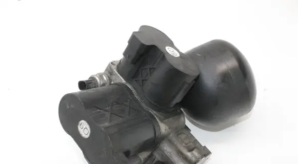Mercedes-Benz CL C216 Air suspension valve block A2213200258