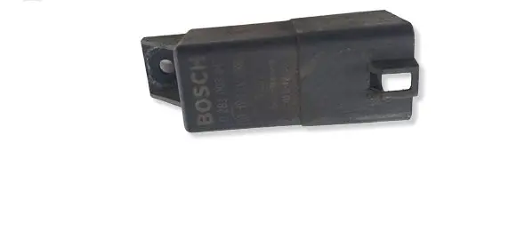 Volvo XC60 Glow plug pre-heat relay 028100304700 0281003047