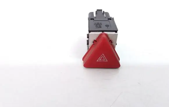 Volkswagen Golf V Hazard light switch