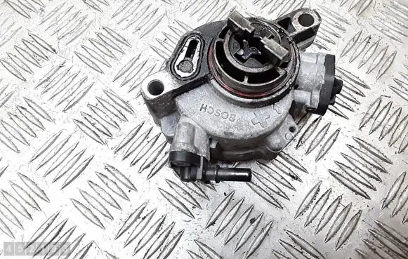 Peugeot 2008 I Vacuum pump 9804021880