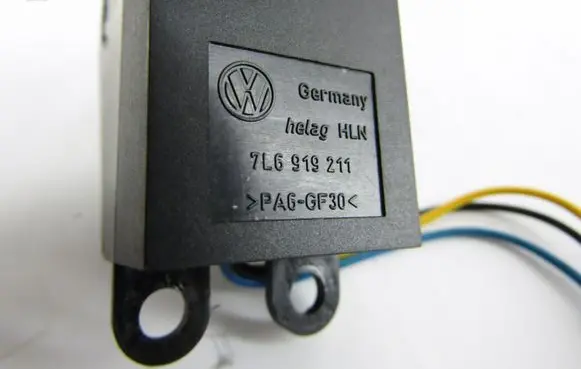 Volkswagen Touareg I Airbag deployment crash/impact sensor 7L6919211
