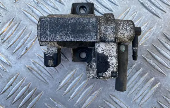 Chrysler Grand Voyager V Turbo solenoid valve 70167200 09T261