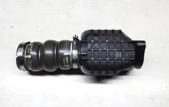 Peugeot 3008 I Intercooler hose/pipe 9687261180