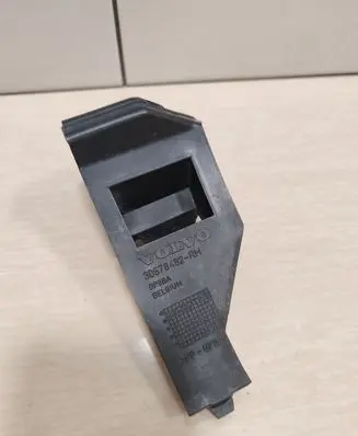 Volvo V50 Front bumper mounting bracket 30678482