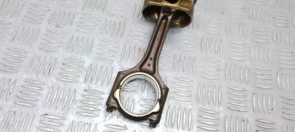 Volvo XC60 Piston with connecting rod