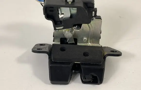 KIA Sportage Tailgate/trunk/boot lock/catch/latch 812303W000