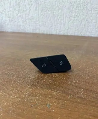 Audi A3 8Y Central locking switch button 8Y1962187 099100682