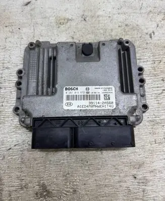 KIA Ceed Engine control unit/module 391142A560 0281016872