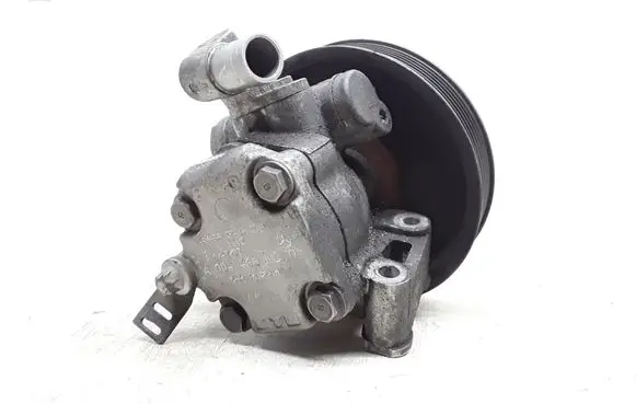Mercedes-Benz CLC CL203 Power steering pump A0044661301 A6112300115